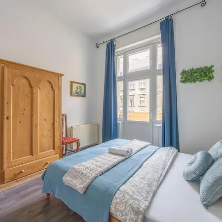 Explore From A Cozy & Sweet Retreat *