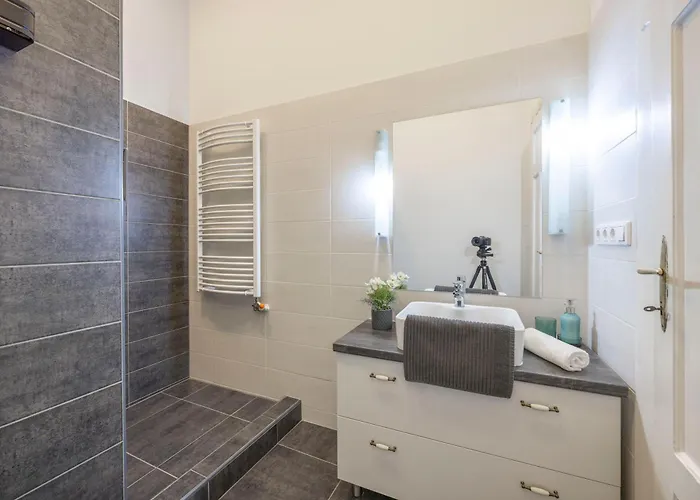 Lejlighed Explore From A Cozy & Sweet Retreat