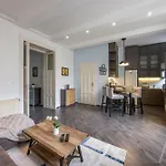 Explore From A Cozy & Sweet Retreat * Budapest